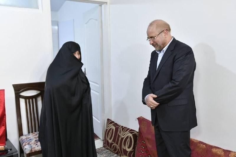 دیدار رئیس مجلس با خانواده شهید مدافع حرم جواد الله کرم ملاقات رئیس مجلس با خانواده شهید مدافع حرم جواد الله کرم