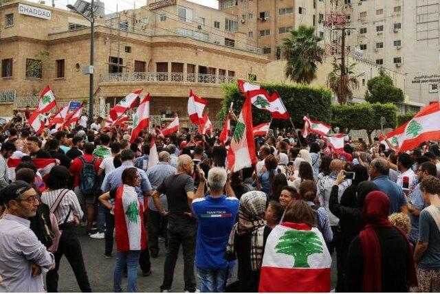 جنبش اعتراضی در لبنان ادامه دارد، کوشش طرف های سیاسی و دولتی برای دستیابی به یک طرح یکپارچه