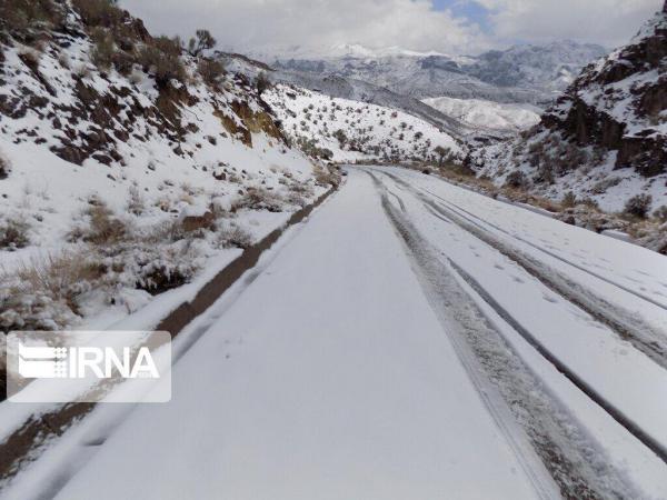 خبرنگاران جاده های اورامانات لغزنده است