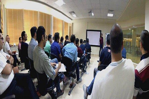 برنامه انتقال دانش و تجربه متخصصان خارج از کشور برگزار می برنامه انتقال دانش و تجربه متخصصان خارج از کشور برگزار می گردد