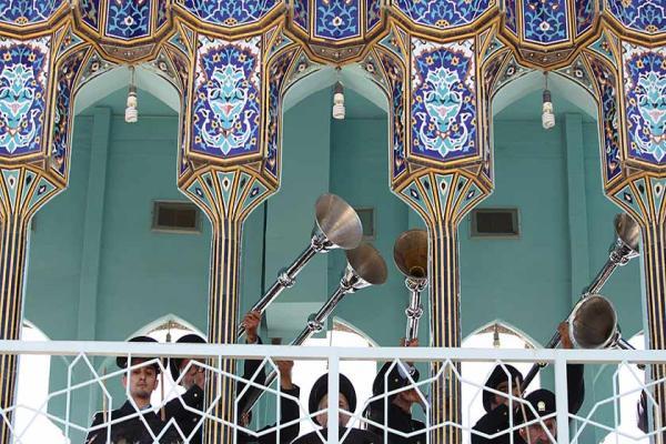 جاذبه های فرهنگی مشهد میزبان گردشگر های قطار عقاب طلایی